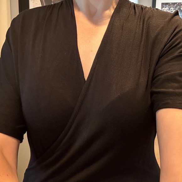 Banana Republic Black 3/4 length v-neck dress - Picture 2 of 6